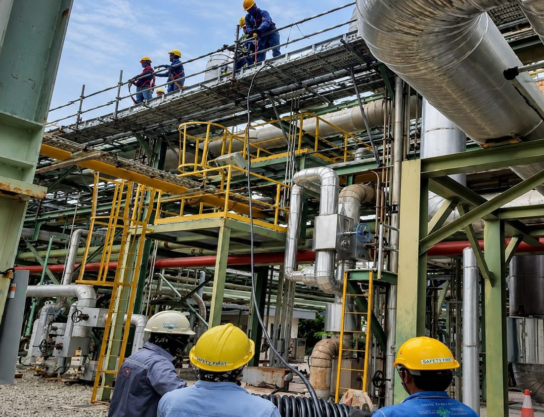Electrical Cable Pulling & Equipment Installation